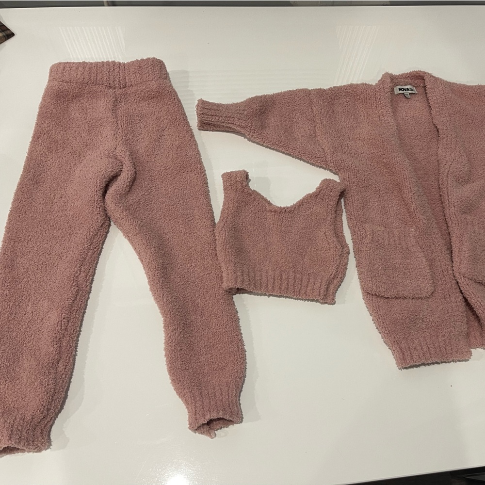 Fashion nova kids 3 piece set size 3T